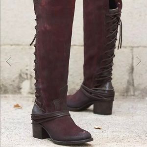 Freebird - Coal Boot